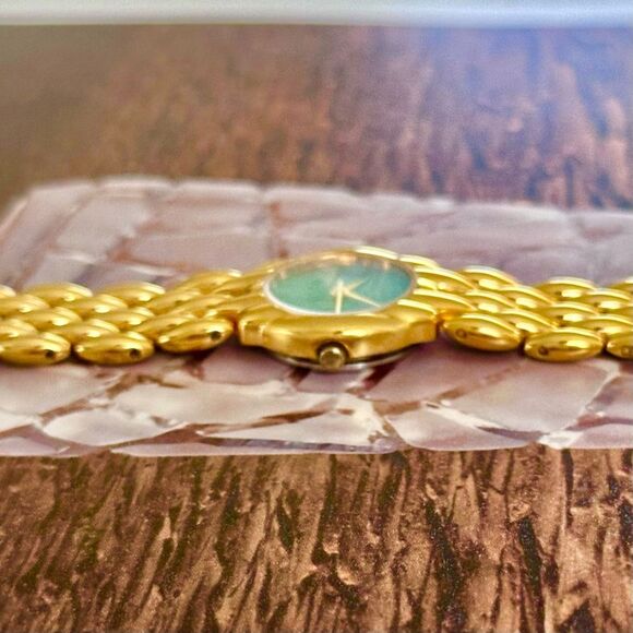 Oscar de la Renta Vintage Green Malachite Gold Tone Watch 24mm 90s main image 8